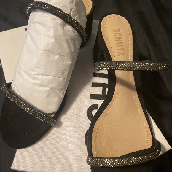 Brand new absolutely gorgeous dress shoes - Picture 2 of 8